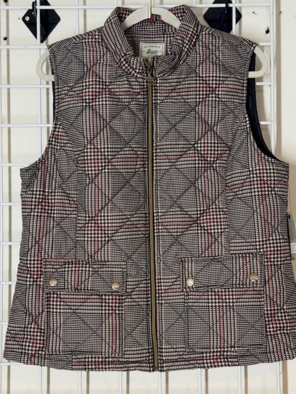Bass Womens Quilted Plaid Vest
